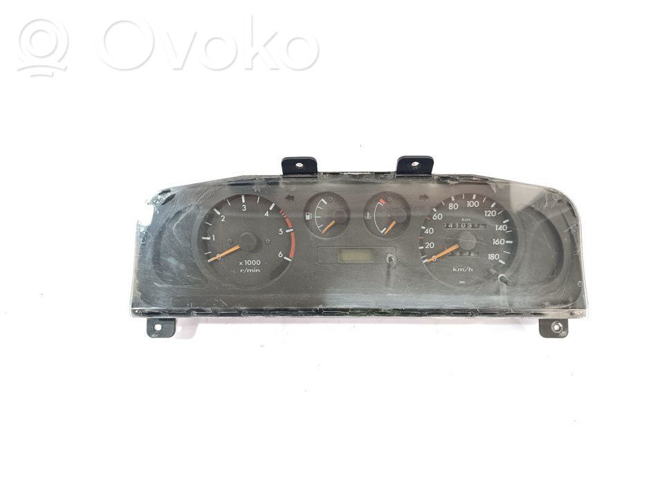 Geschwindigkeitsmesser Cockpit   21068501