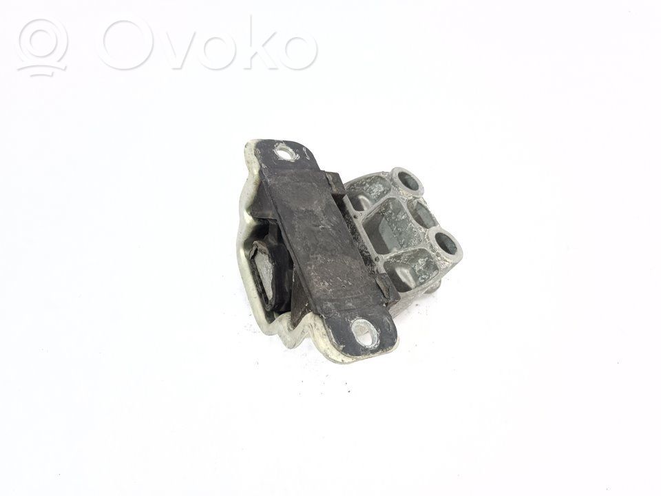 Fiat Tipo Engine mount bracket 