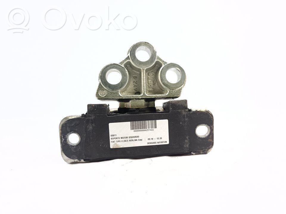 Fiat Tipo Engine mount bracket 