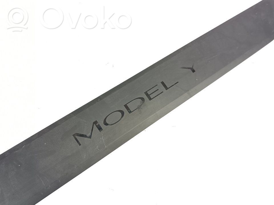 Moulure   149430100B