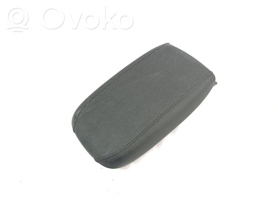 KIA Xceed Armrest 