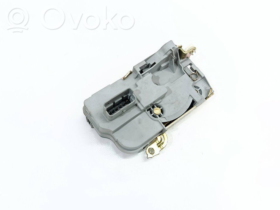 Citroen C5 Front door lock 