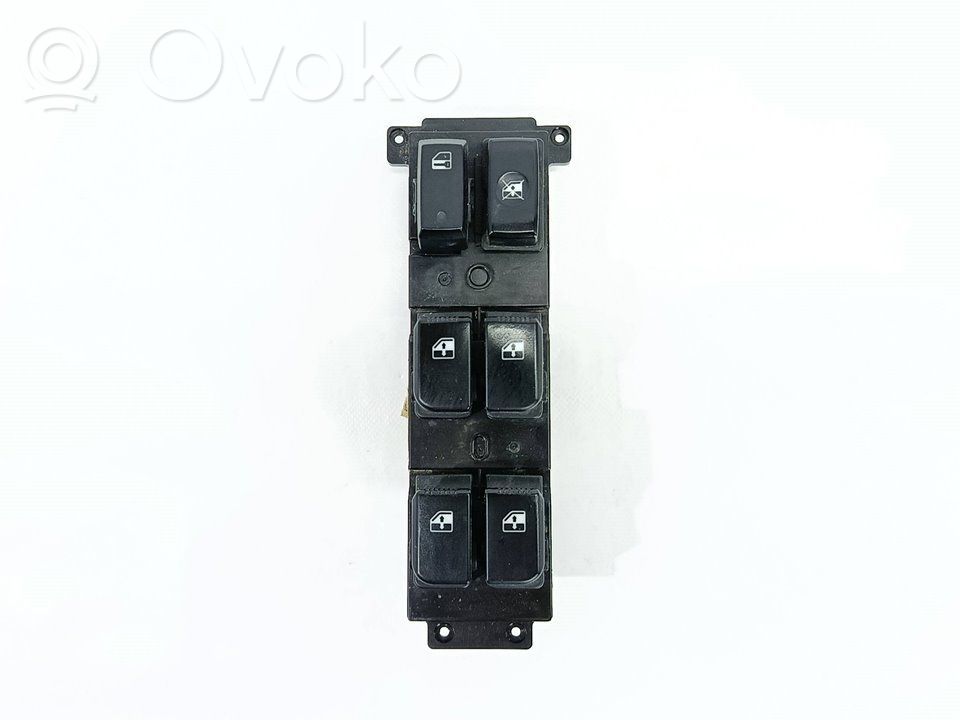 Hyundai Santa Fe Electric window control switch 