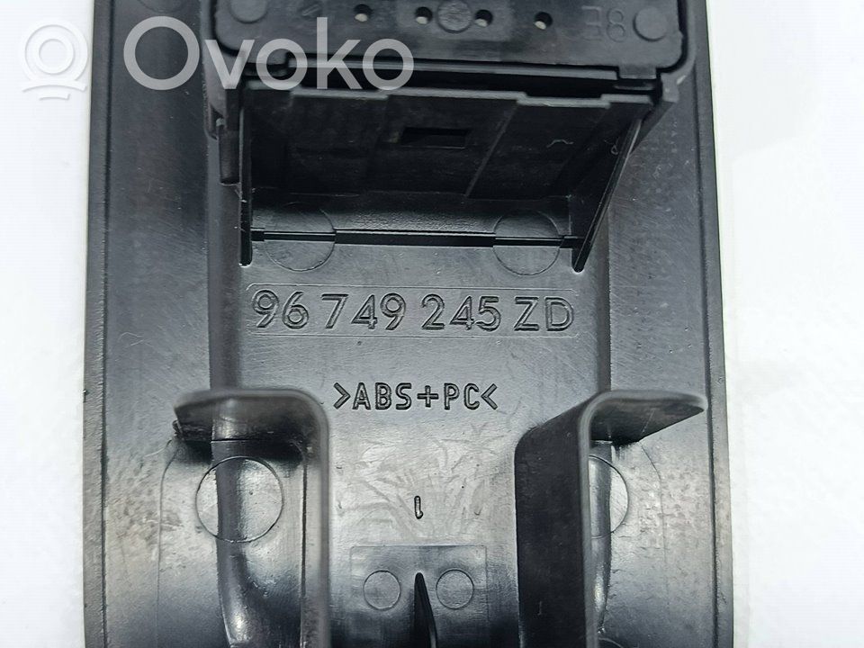 Peugeot 208 I Electric window control switch 