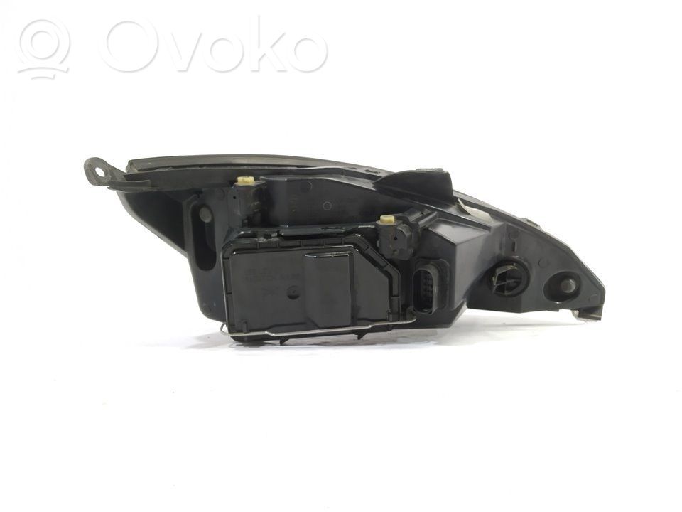 Ford Focus Headlight/headlamp 