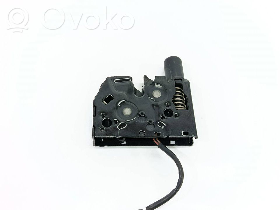Audi A1 Tie down hook / loop 