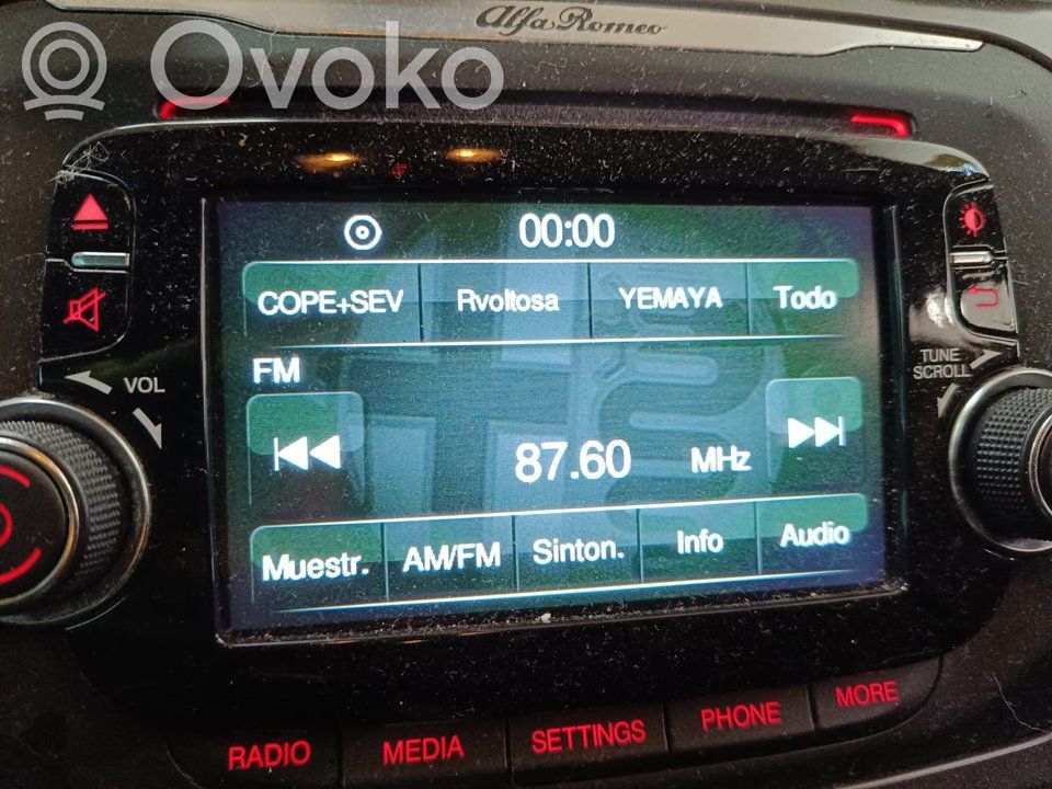 Alfa Romeo Giulietta Radio/CD/DVD/GPS-pääyksikkö 