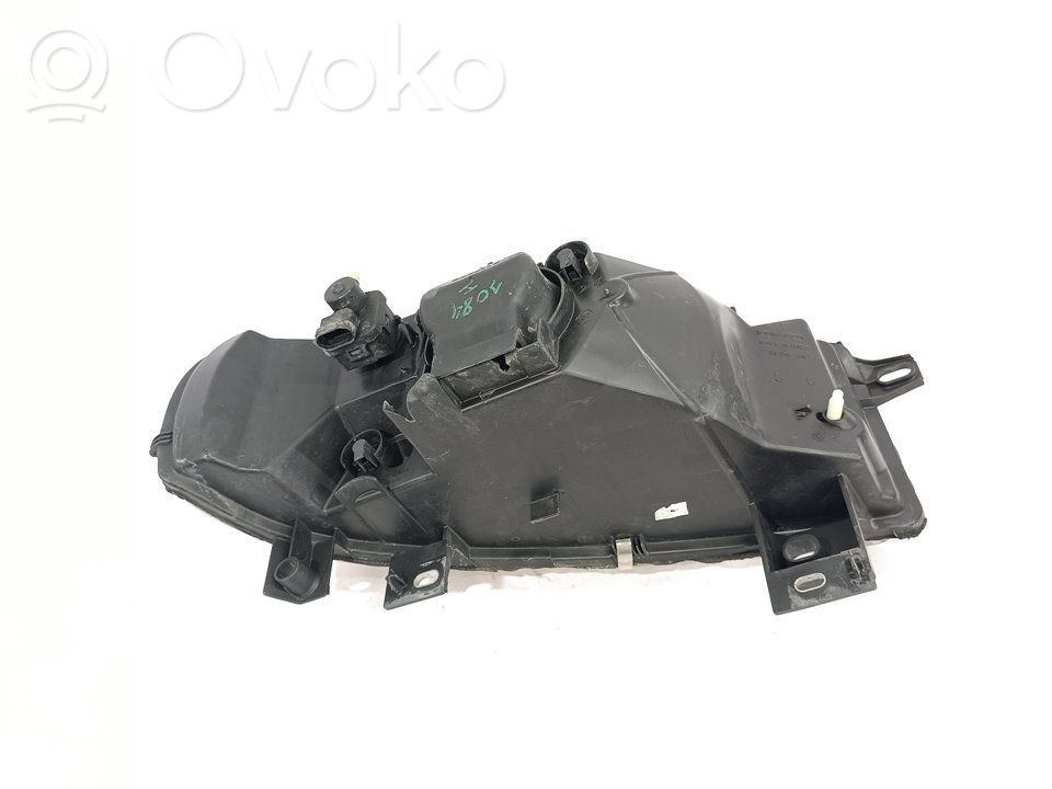 Renault Mascott Phare frontale 