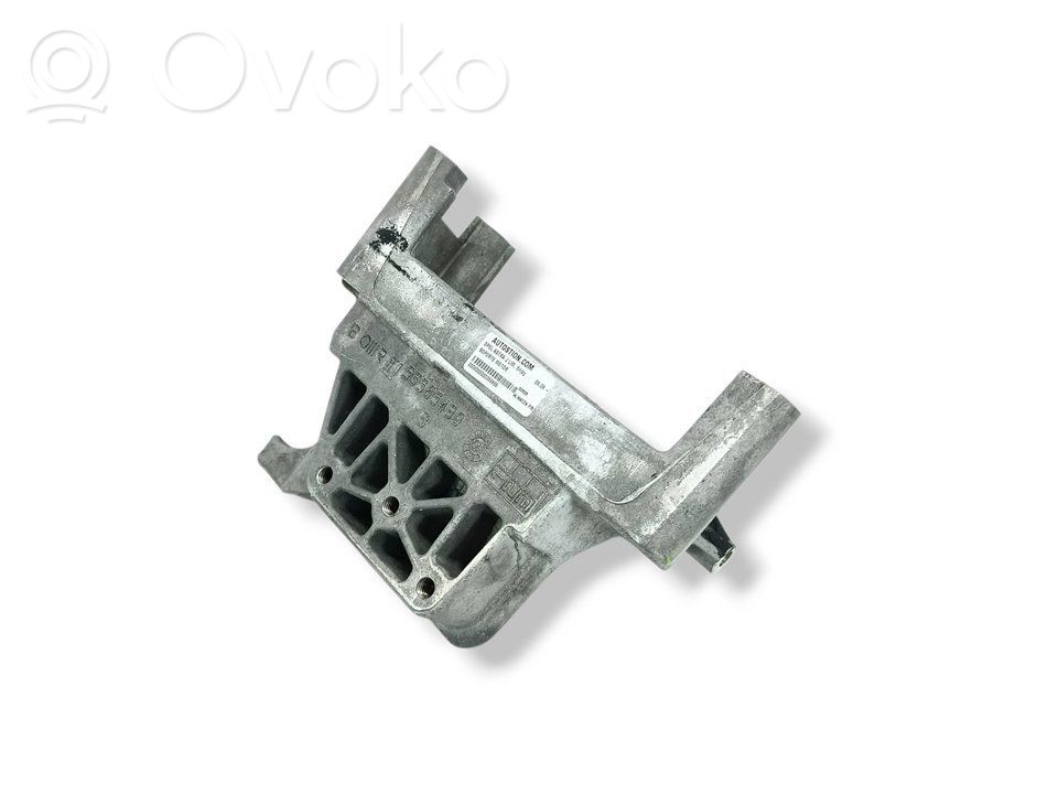 Opel Astra J Engine mount bracket 