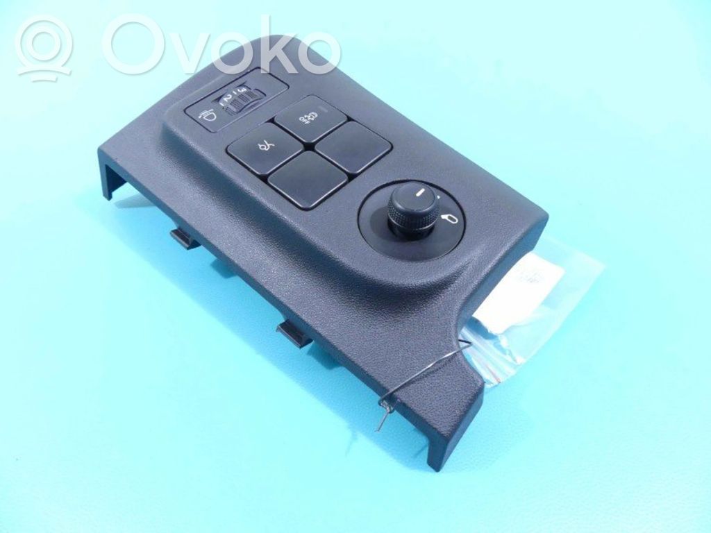 Peugeot 301 Electric window control switch 