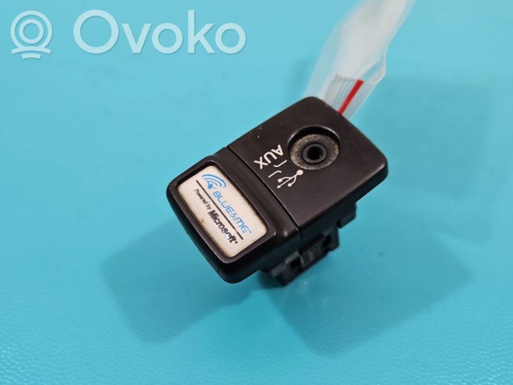 USB socket connector   B011,IMPRK1368744,66659,66659B01,735531775