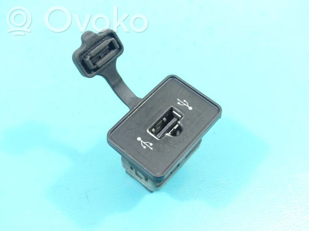 Alfa Romeo 159 Enchufe conector USB 