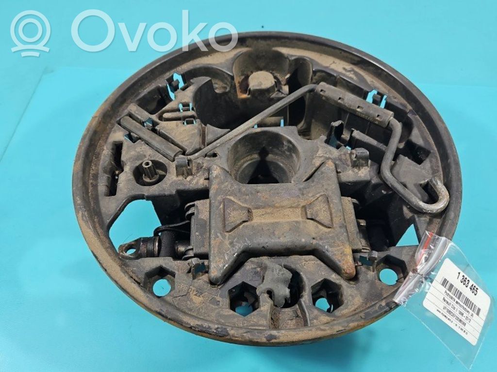 Renault Clio II Tunkki 