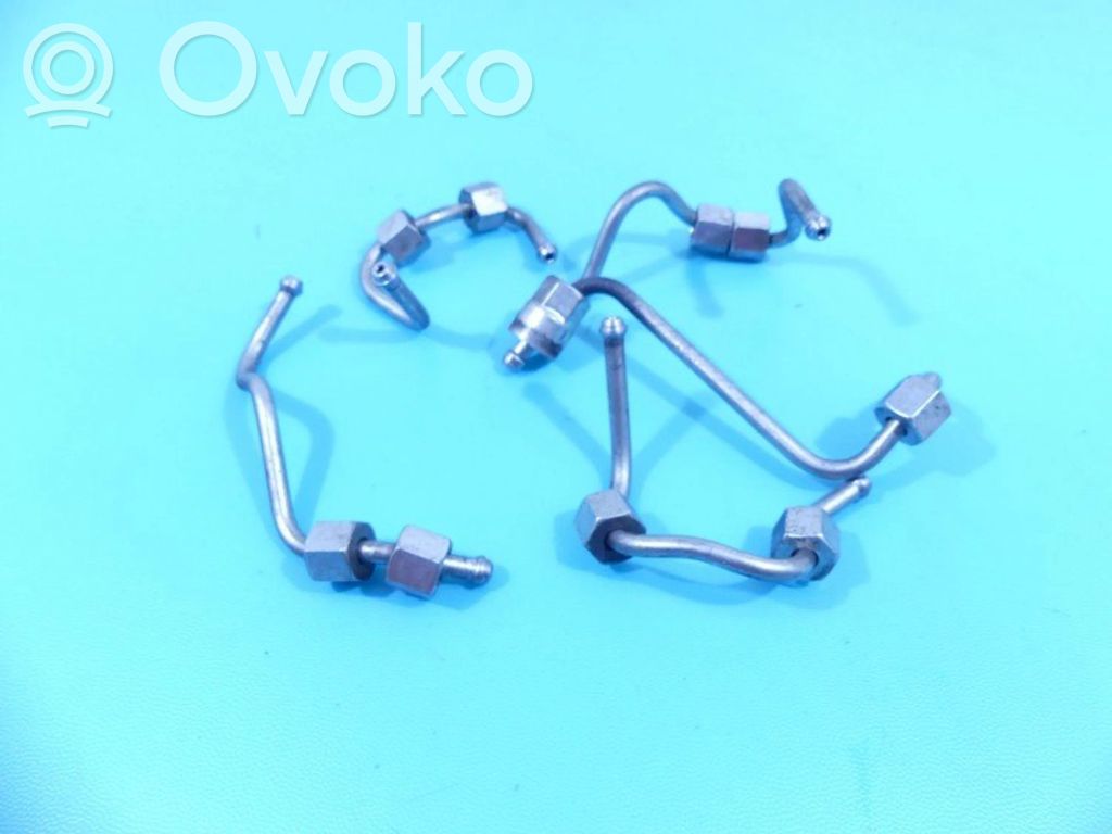 Renault Clio IV Fuel line pipe 