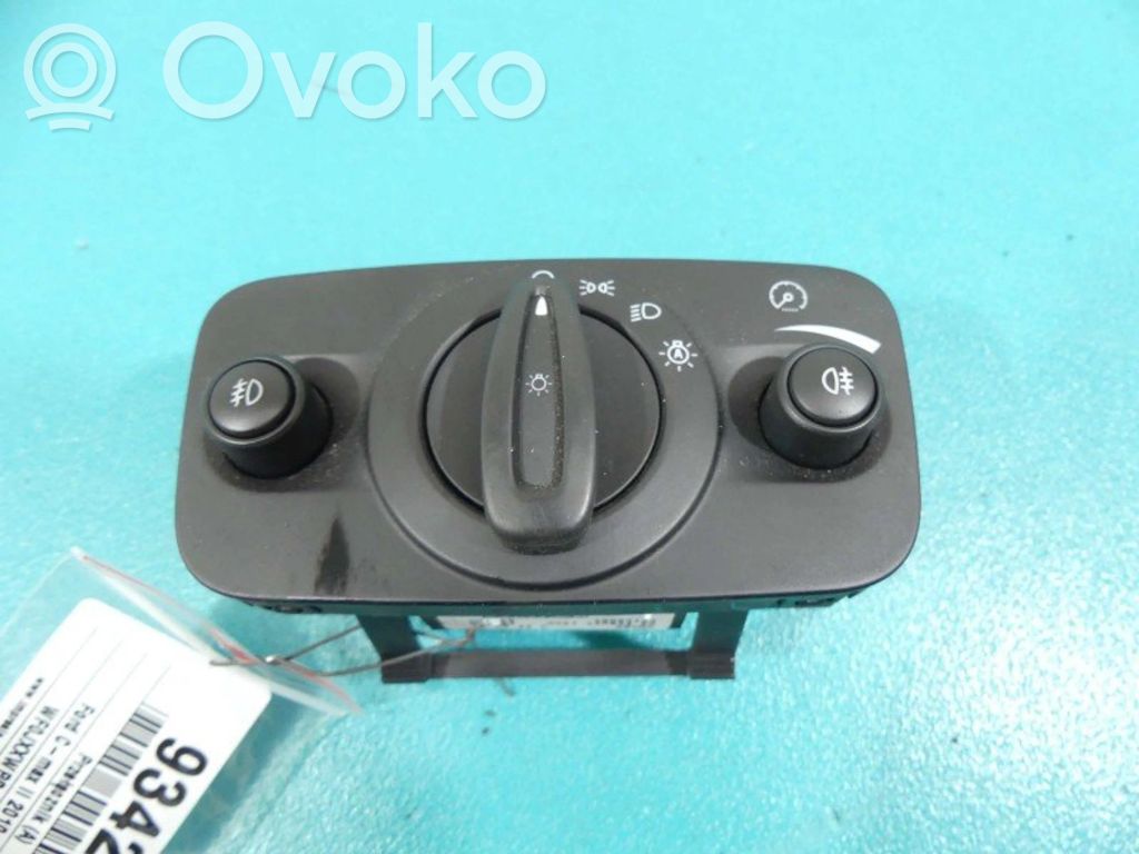 Ford C-MAX II Light switch 