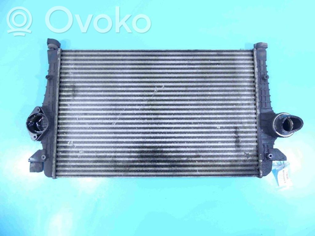 Volkswagen Sharan Chłodnica powietrza doładowującego / Intercooler 