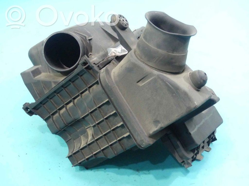 BMW 7 E65 E66 Air filter box 
