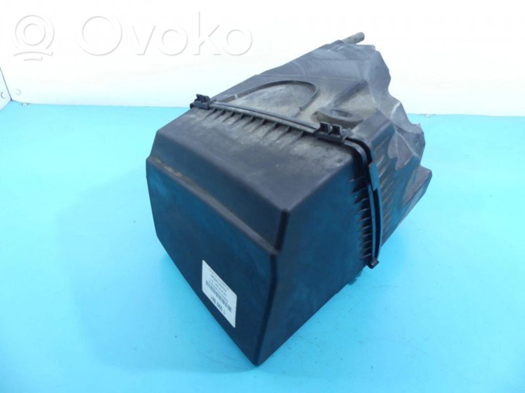 Audi A6 S6 C6 4F Air filter box 