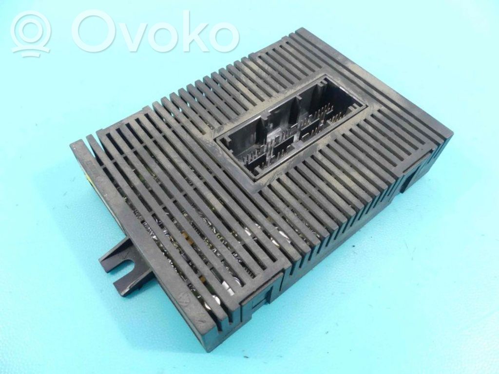 BMW 7 E65 E66 Kėbulo modulis 