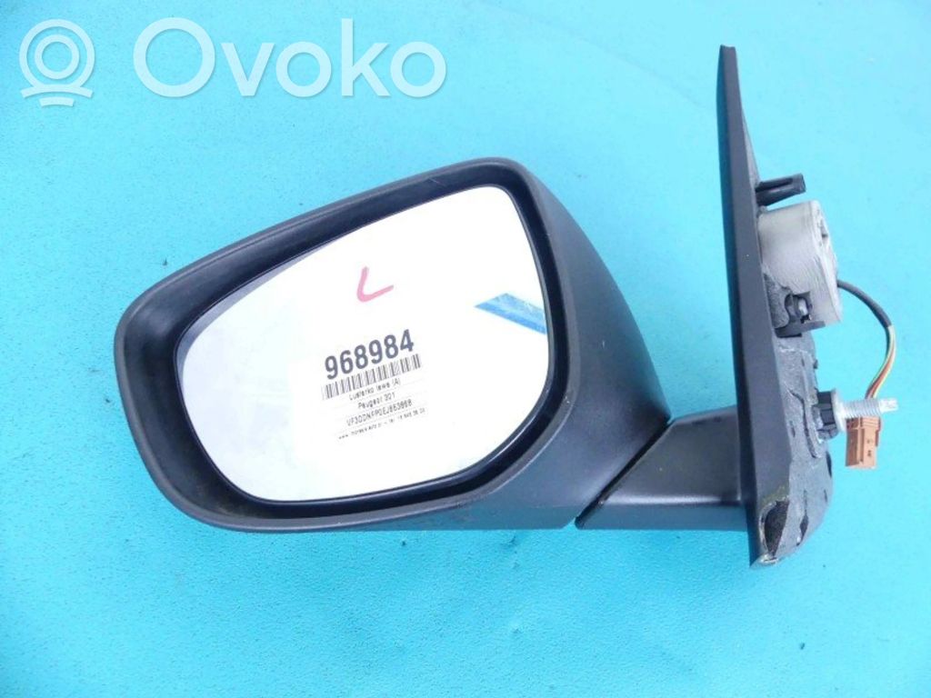 Peugeot 301 Front door electric wing mirror 