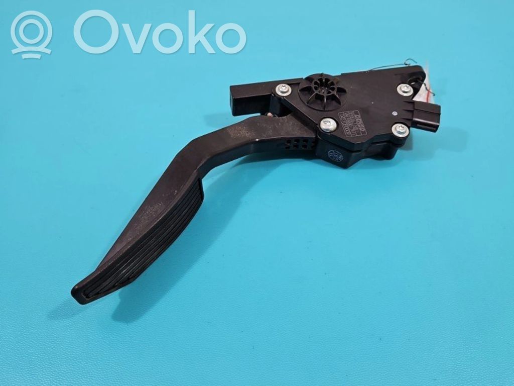 Isuzu D-Max Accelerator throttle pedal 
