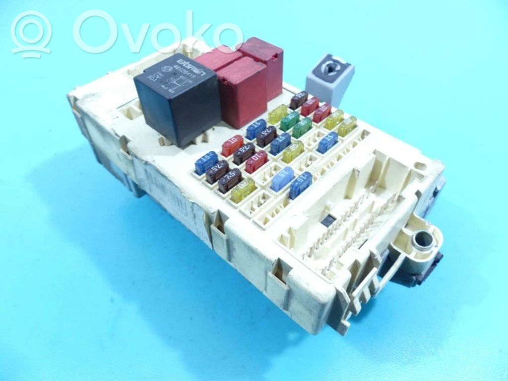 Fiat Stilo Korin keskiosan ohjainlaite 