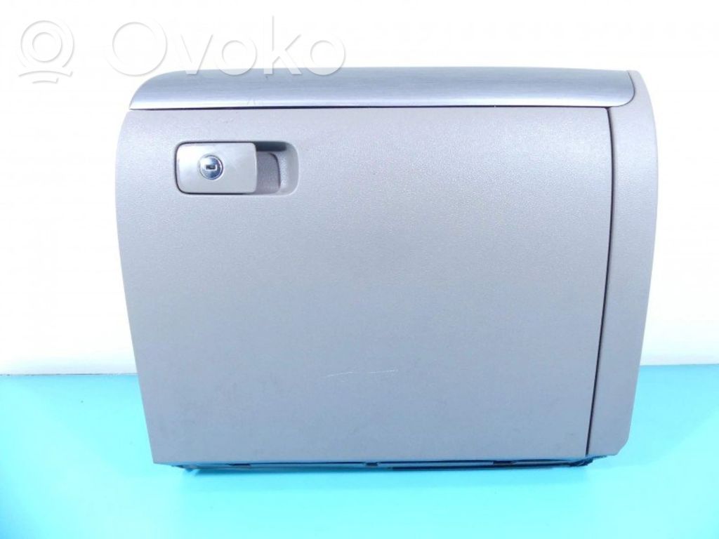 Volkswagen Jetta VI Vano portaoggetti 