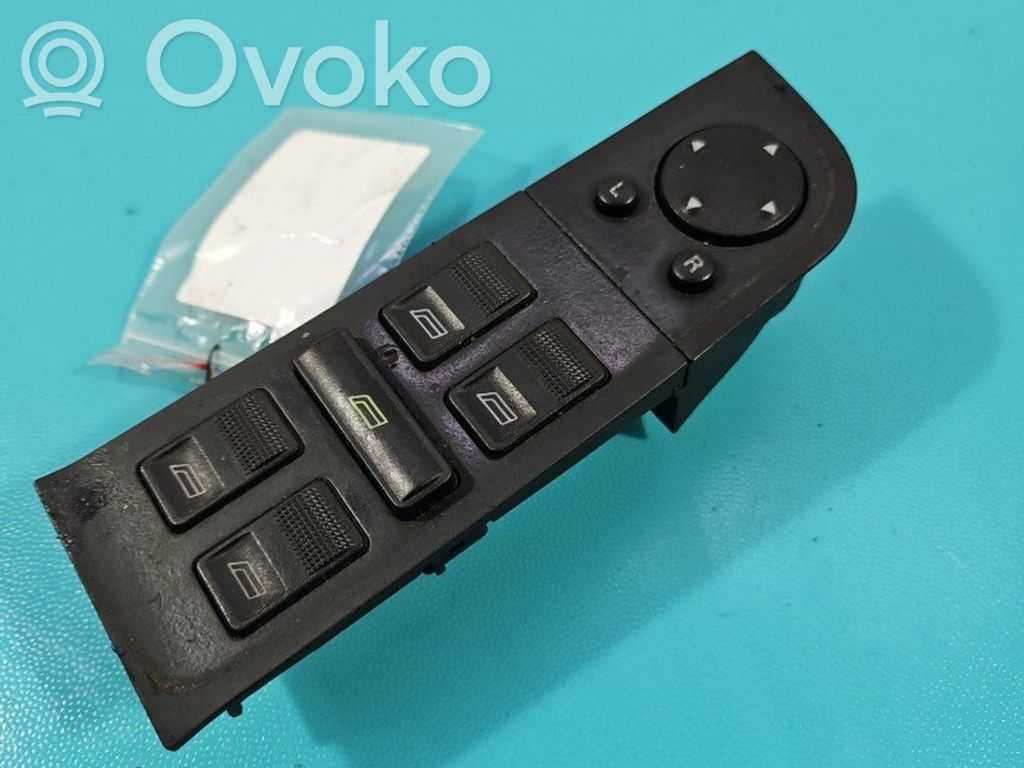 Audi 80 90 S2 B4 Electric window control switch 