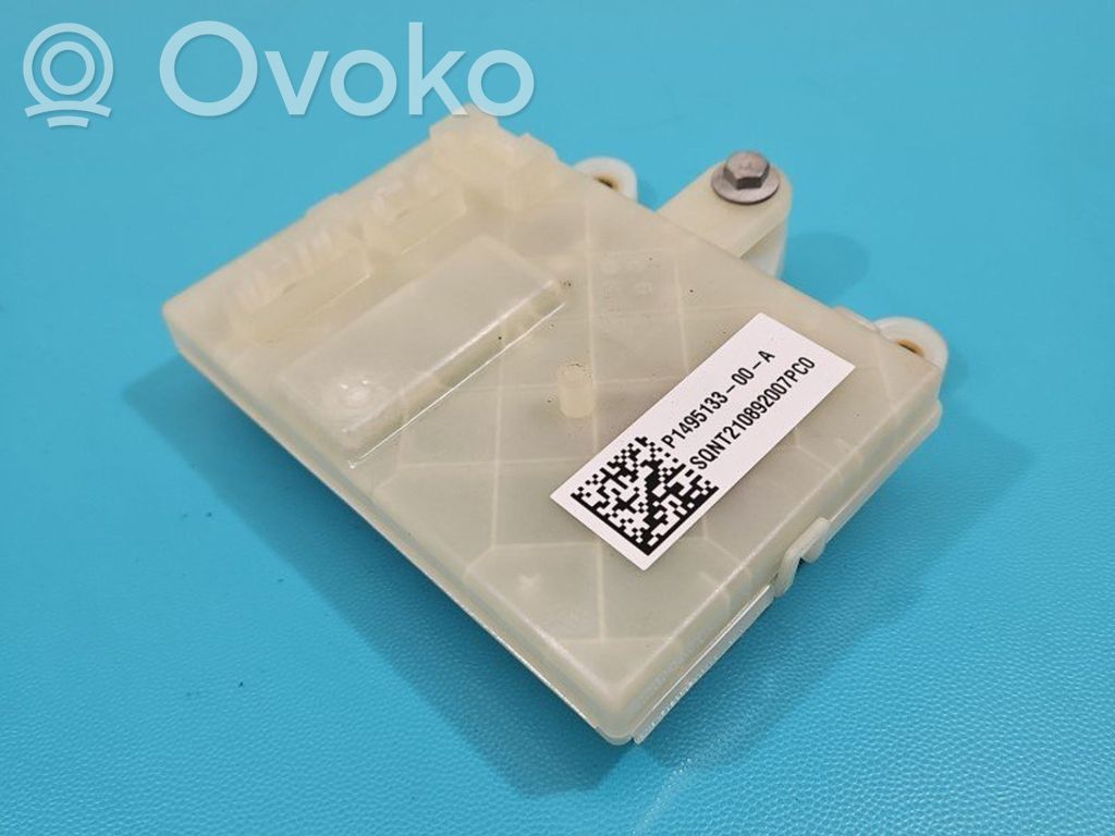 Tesla Model S Voltage converter inverter 