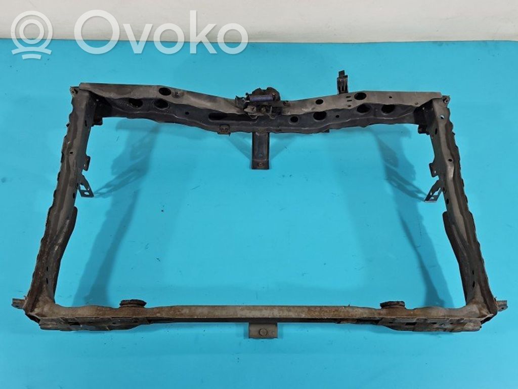 Toyota Avensis T270 Support de radiateur sur cadre face avant 
