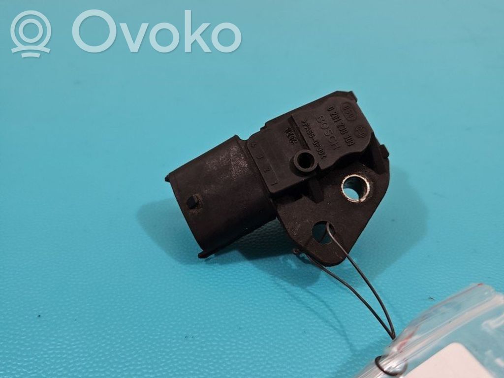 Volvo S40 Sensor de presión de combustible 