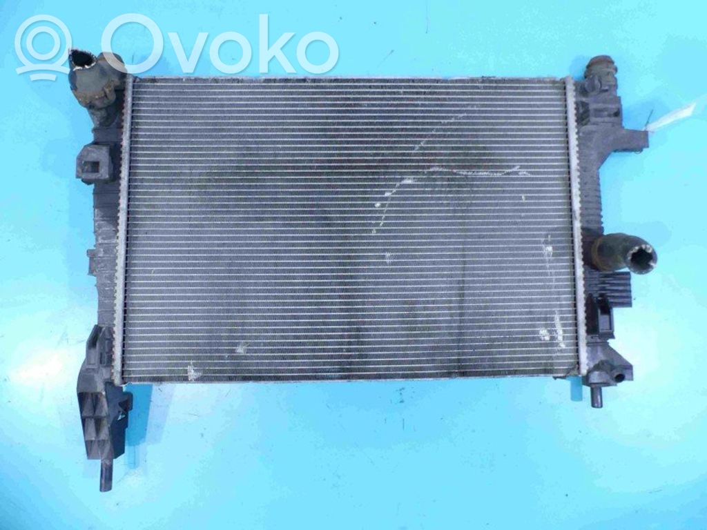 Ford Focus Aušinimo skysčio radiatorius 