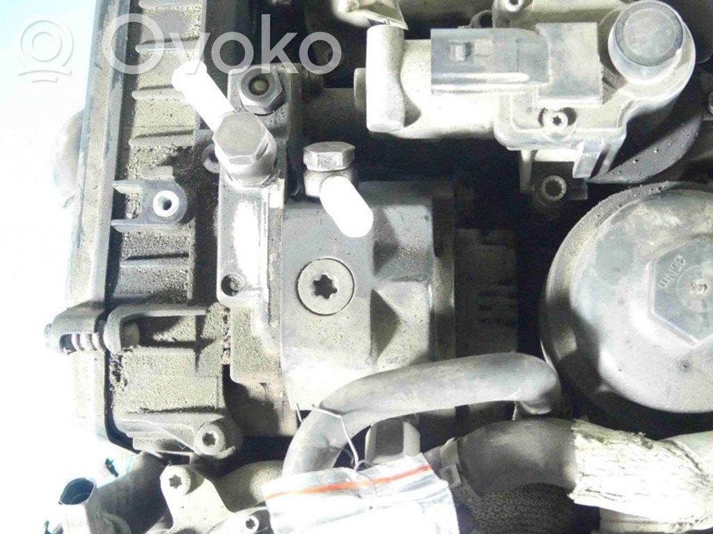 Audi A8 S8 D3 4E Degvielas sūknis 