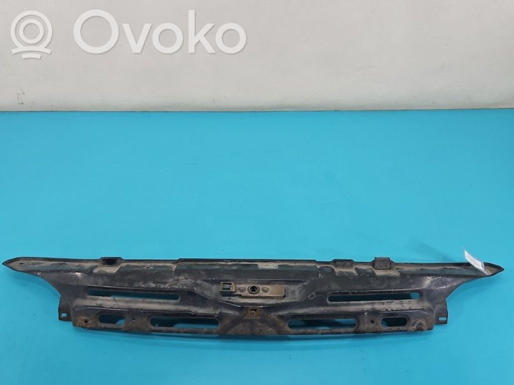 Mercedes-Benz Sprinter W901 W902 W903 W904 Support de radiateur sur cadre face avant 
