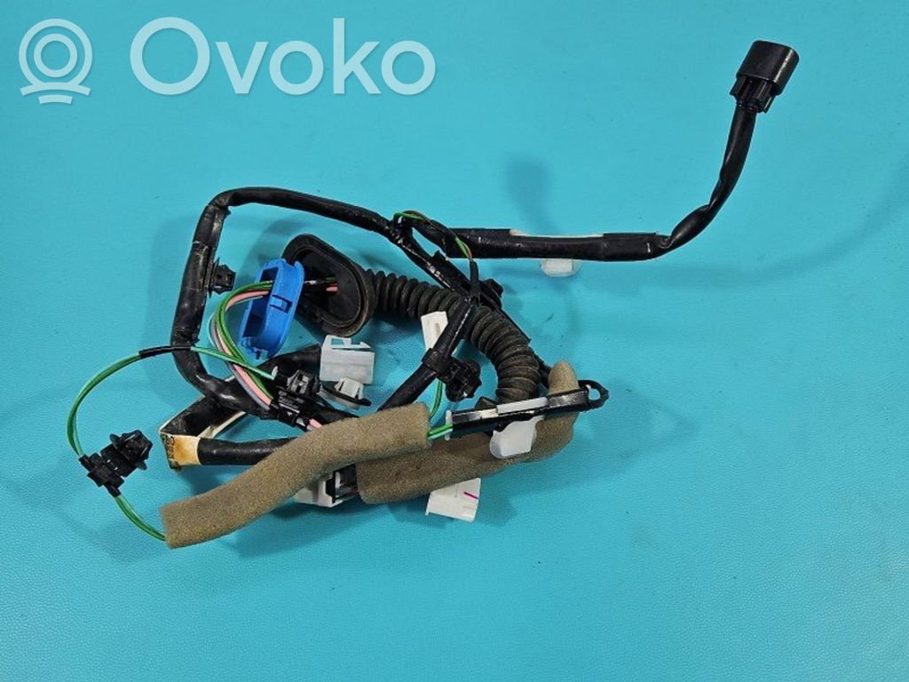 Suzuki Vitara (LY) Cableado de puerta trasera 