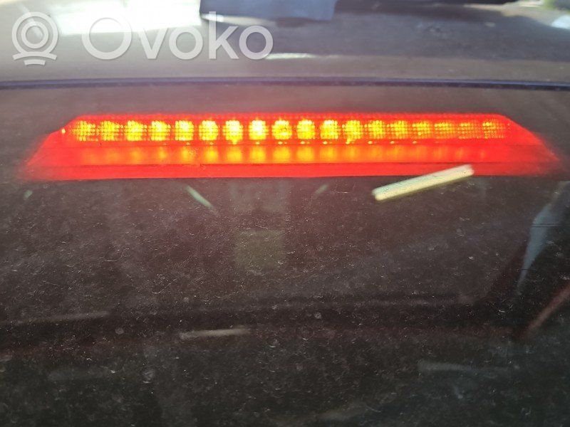 Volkswagen PASSAT CC Lampă frână centrală 
