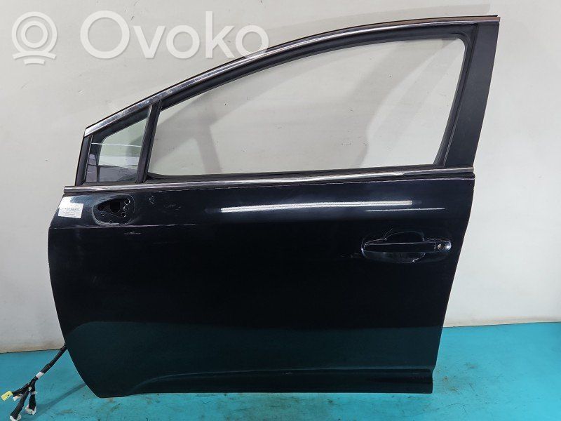 Toyota Avensis T270 Ușă față