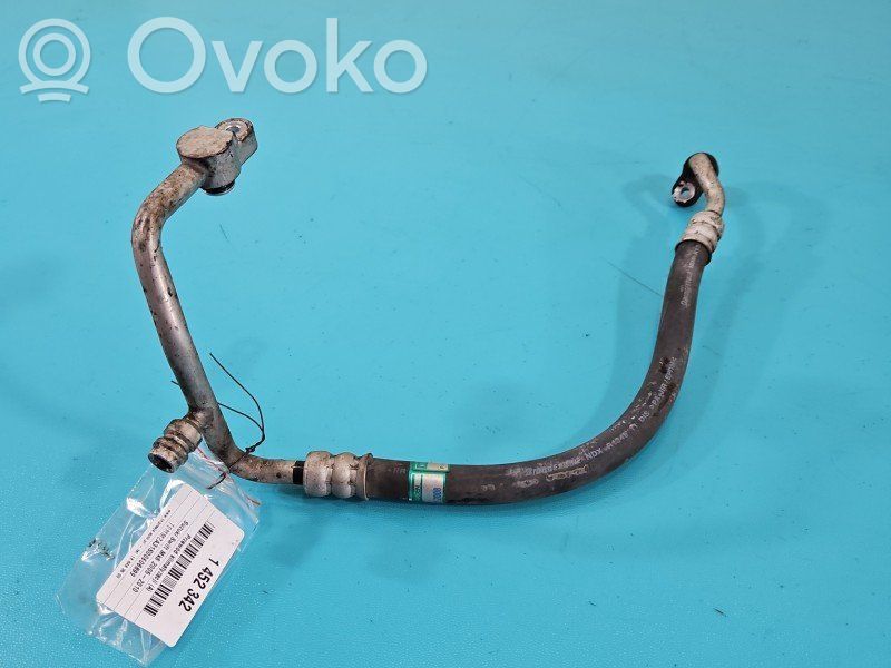 Suzuki Swift I Ilmastointilaitteen putki (A/C) 