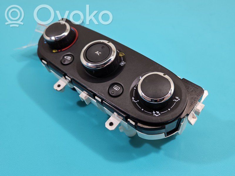 Renault Captur Climate control/heater control trim 