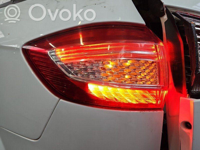 Ford Mondeo MK IV Lampă spate în caroserie