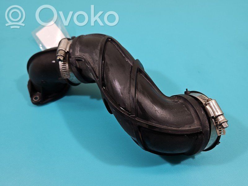Opel Insignia B Furtun/conductă intercooler 