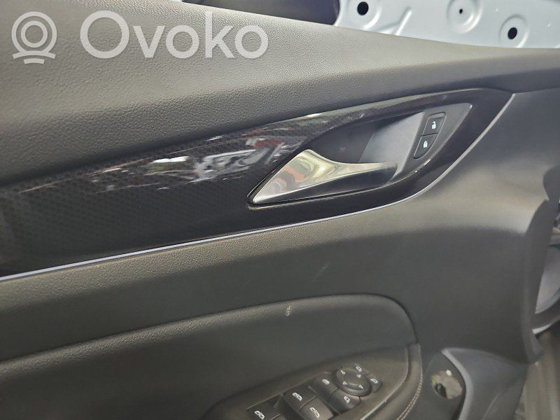 Opel Insignia B Ozdoba tunelu środkowego 