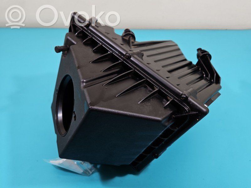 Land Rover Discovery Sport Air filter box 