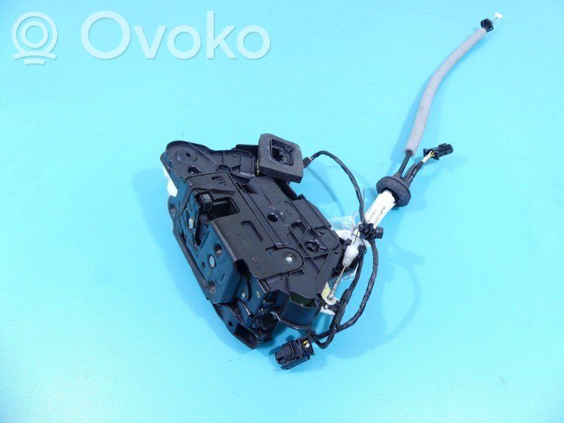 Volkswagen PASSAT B8 Etuoven lukko 