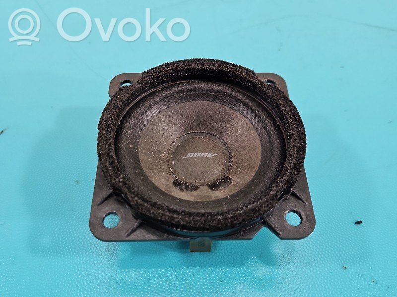Infiniti Q50 Etuoven kaiutin