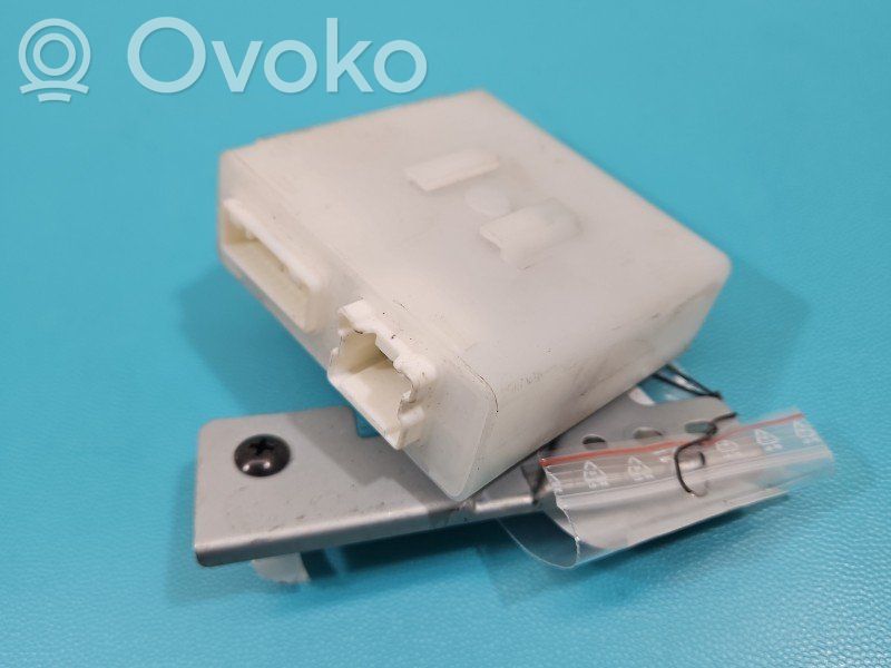 Infiniti Q50 Modul de control caroserie central 