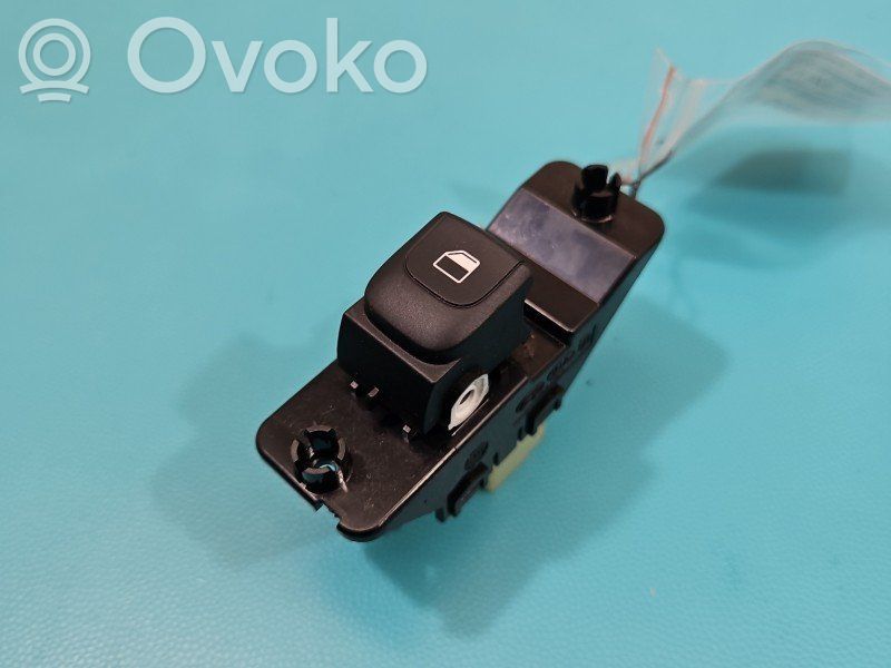 KIA Rio Electric window control switch 