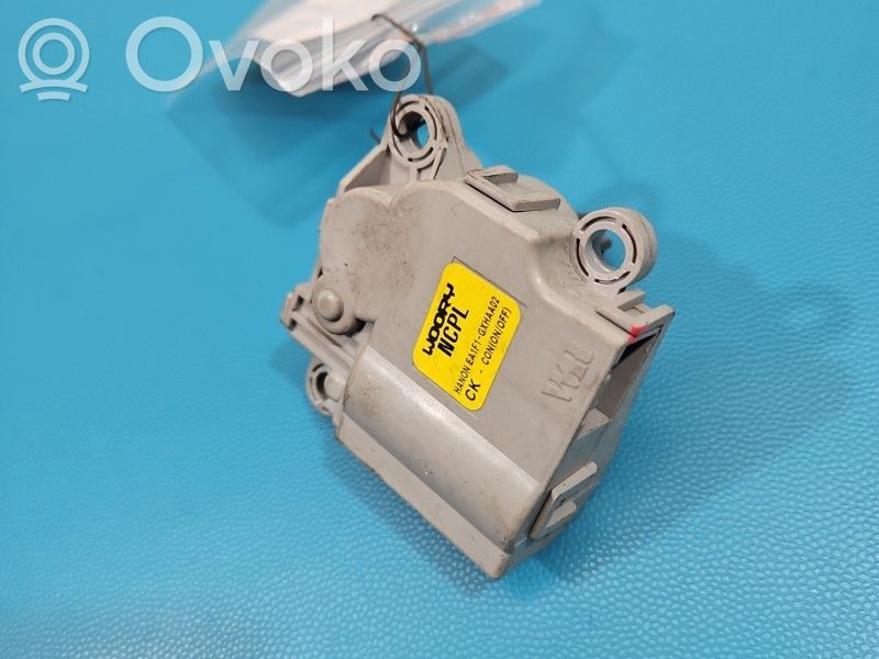 KIA Stinger Motor/activador trampilla del aire acondicionado (A/C) 