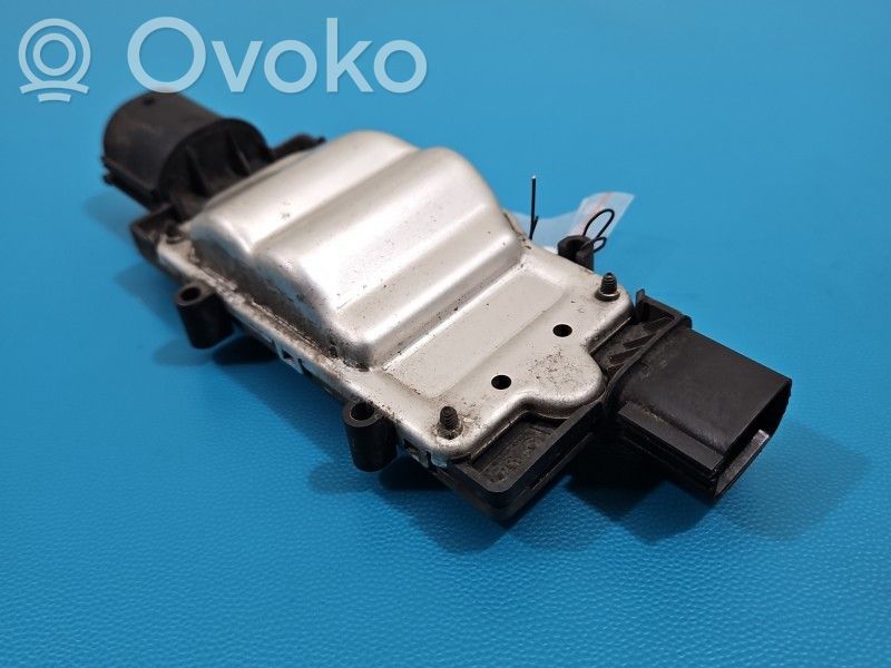 Volvo V40 Coolant fan relay 