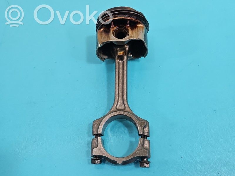 Dacia Sandero III Piston 